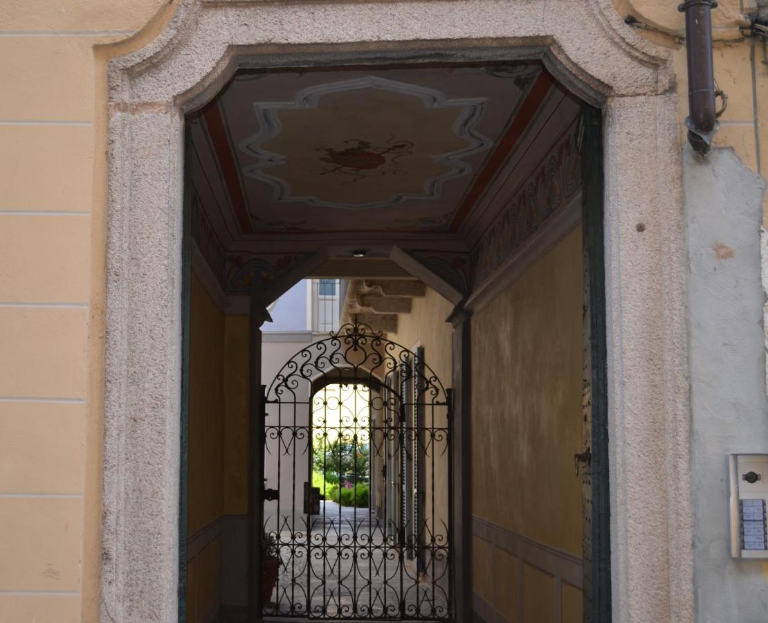 Casa Cristina Apartment Канобио Екстериор снимка